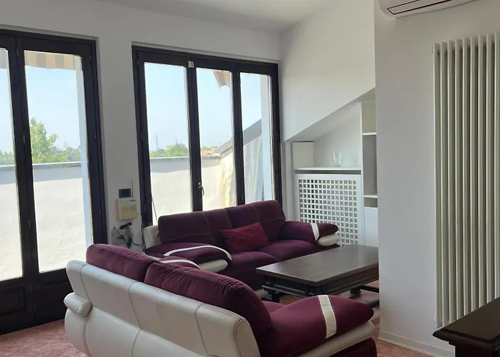 شقة Mansarda Lucia *